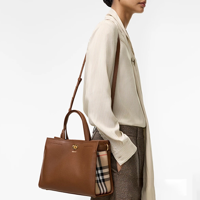 burberry medium cotswolds grained leather check panel tote bag
